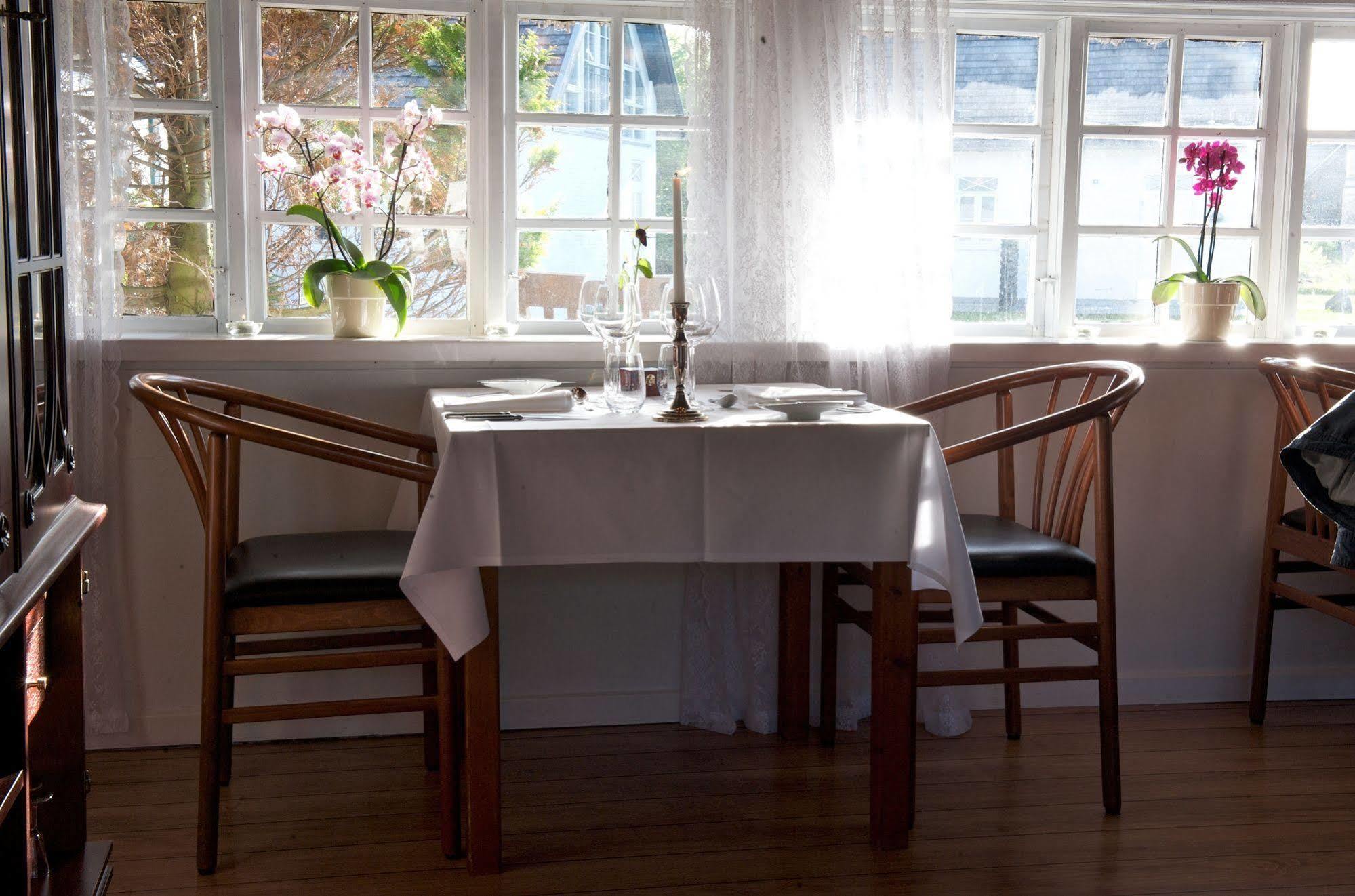 Hotel Strandgaarden Vesterø Havn 외부 사진