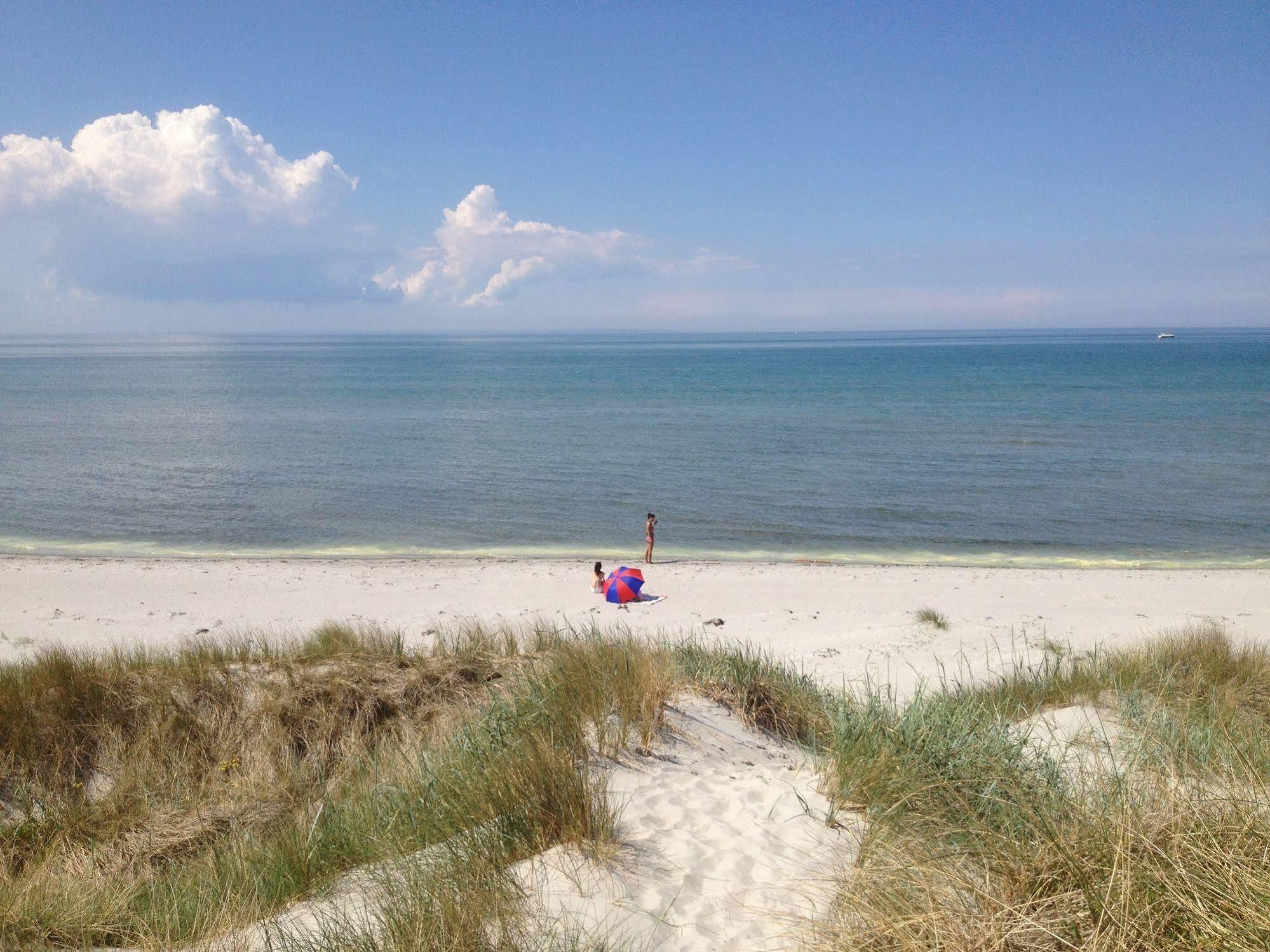 Hotel Strandgaarden Vesterø Havn 외부 사진